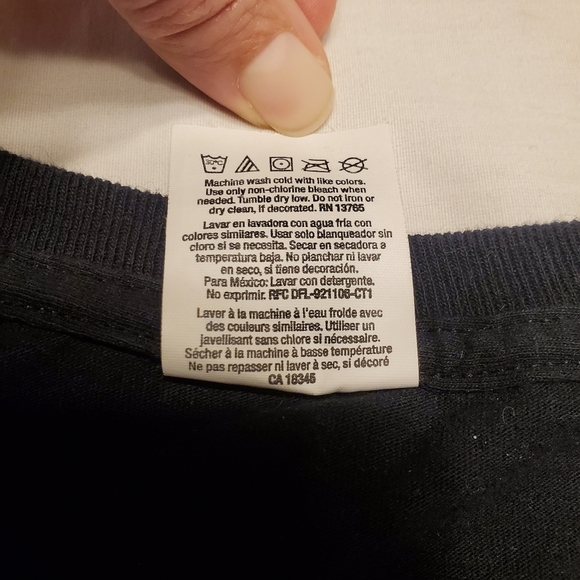 Unicorn Halloween Fruit Of The Loom Heavy HD T-shirt Women's Size Small Black - Picture 4 of 6